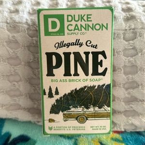 Duke Cannon supply Co. ILLEGALLY cut Pine big ass brick of soap BAR SOAP NEW🌲